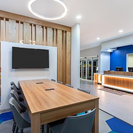 Microtel Inn & Suites Columbus North מראה חיצוני תמונה
